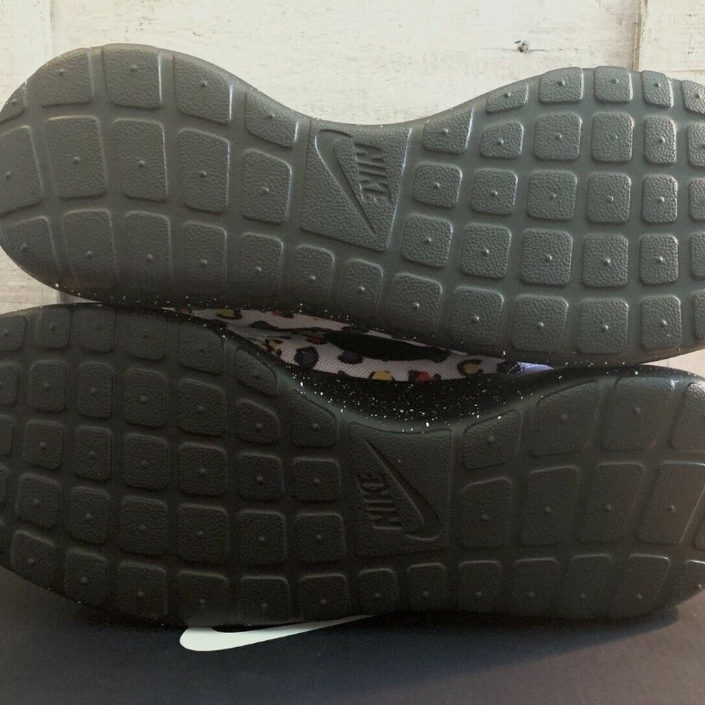 Nike Roshe Run ID Colorful Cheetah Print, New - Picture 6 of 7
